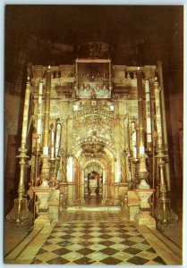 M-11825 Inside The Holy Sepulchre Jerusalem Israel