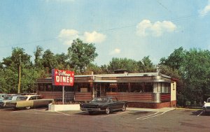 Postcard View of Village Diner in Milford, PA.    Z9