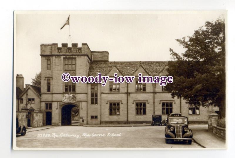 aj0564 - Dorset - The Grand Gateway into Sherborne School, c1940s - Postcard