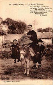 CPA Croix de Vie Aux Marais Vendéens FRANCE FOLKLORE (788288)