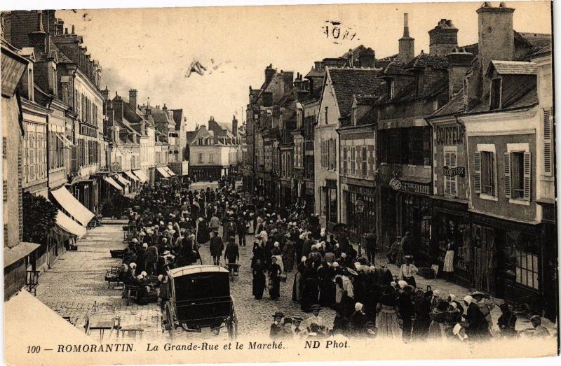 CPA AK ROMORANTIN - La Grande Rue et le Marché (208908)