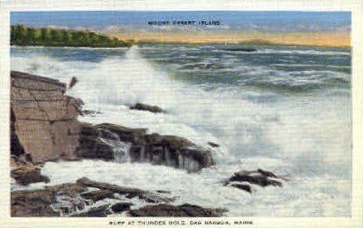 Surf at Thunder Hole in Bar Harbor, Maine