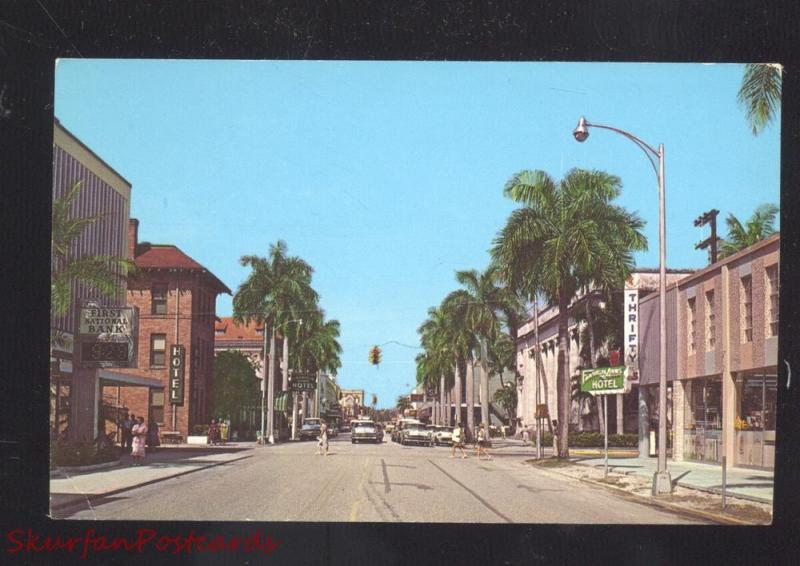 FORT MYERS FLORIDA DOWNTOWN STREET SCENE OLD CARS VINTAGE 