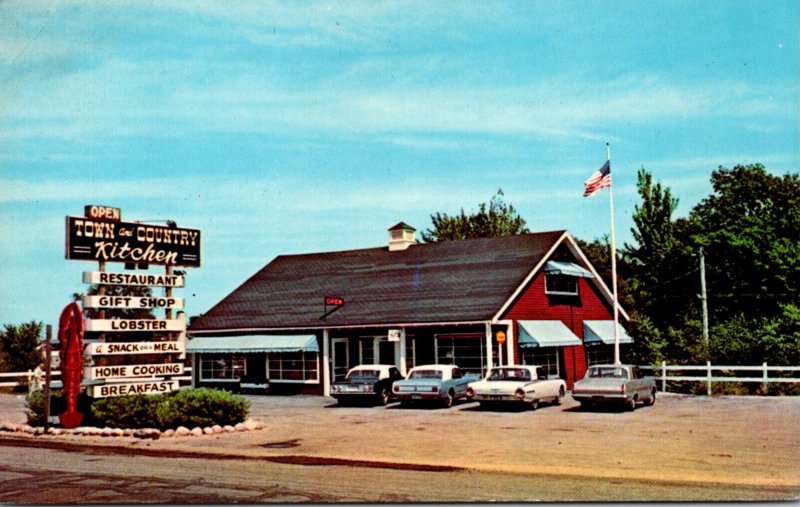 Maine Yarmouth Town and Country Kitchen and Gift Shop