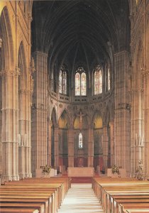 ARUNDEL CATHEDRAL, Nave And Sanctuary, West Sussex - Vintage POSTCARD