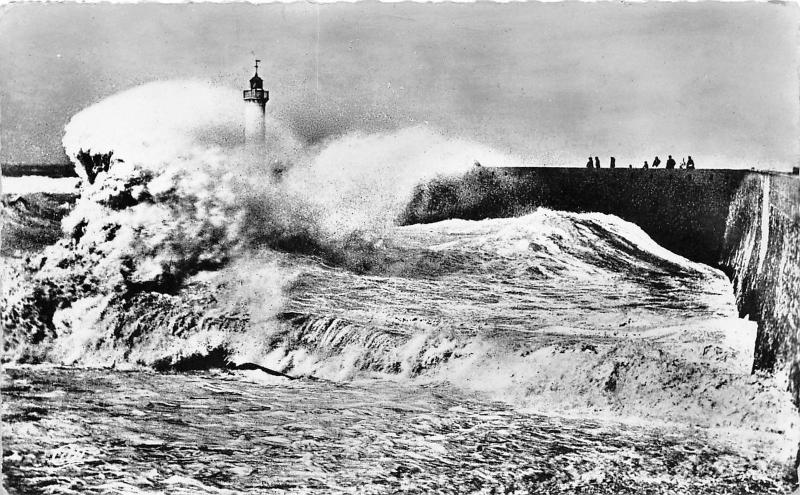 BF37680 les sables d olone   france phare lighthouse Leuchtturm