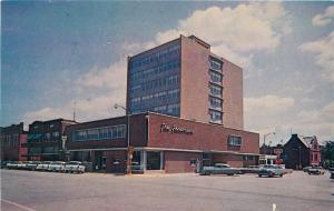 Autos 1950s Parsonian Hotel Parsons Kansas Interior McGrew roadside 10886