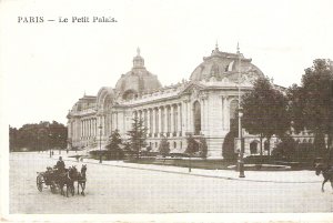 Paris, Le Petut Palais. Horse vehicle in street . Old vintage French postcard