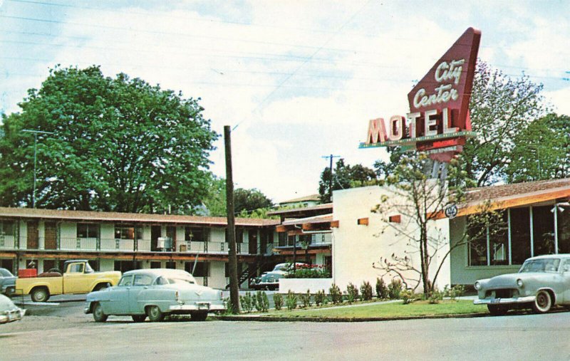 Salem OR City Center Motel Old Cars Truck Postcard