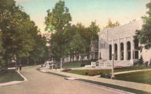 Vintage Postcard 1940's Pratt Avenue And  Norton Memorial Hill Chautauqua NY