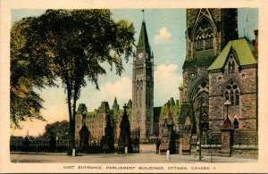 VINTAGE POSTCARD EAST ENTRANCE TO PARLIAMENT BUILDINGS OTTAWA CANADA c. 1930