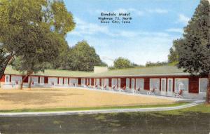 Sioux City Iowa Elmdale Motel Street View Vintage Postcard K52688
