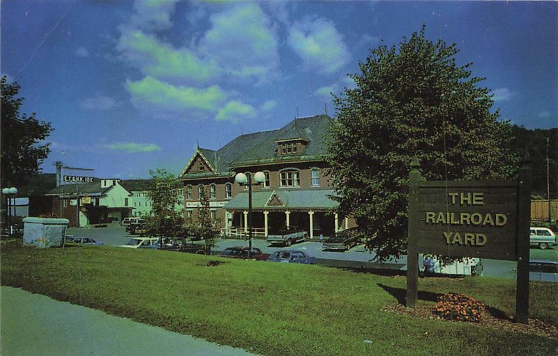 Patio de ferrocarril St Johnsbury VT Cromo Vintage P112 