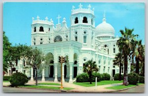 Galveston Texas~Sacred Heart Church St View~Cross~Dome~Moorish~1950s Postcard