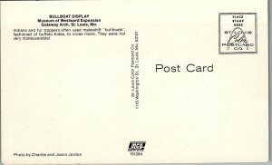 VINTAGE GATEWAY ARCH, ST LOUIS, MO. POSTCARD 20-97