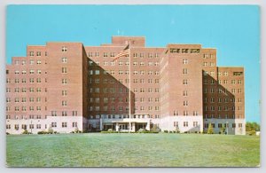 Louisville Kentucky~US Flag @ US Veterans Administration Hospital~Vintage Postca