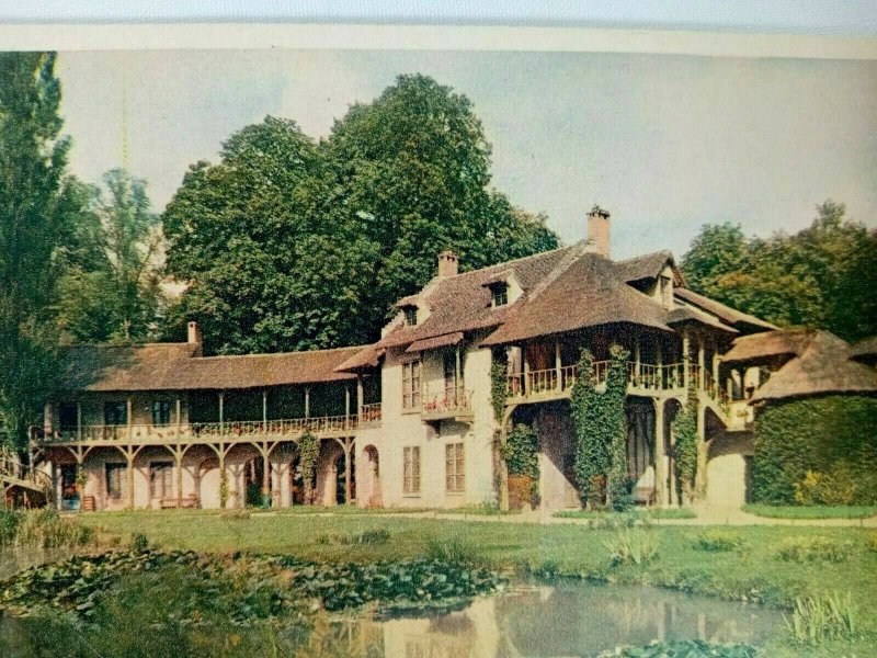 Hameau du Petit Trianon La Maison de la Reine France Home Vintage Postcard