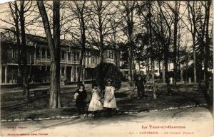 CPA Le Tarn-et-Garonne - CAUSSADE - Le Jardin Public (293303)