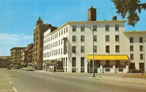 RUTLAND, Vermont VT    BARDWELL HOTEL & Street Scene  VINTAGE Roadside Postcard