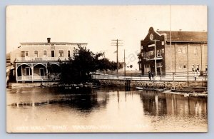 J90/ Marion Wisconsin RPPC Postcard c1910 City Hall Hotel Pond  185