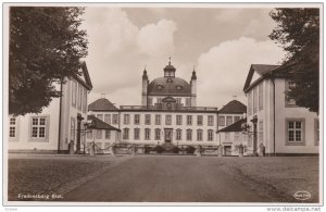 RP: Fredensborg Slot , Denmark , 20-30s