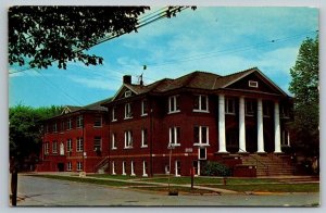 Anna-Jonesboro First Baptist Church - Illinois - Postcard