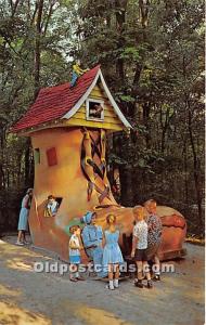 Old Lady in the Shoe, Story Book Forest Ligonier, Pennsylvania, PA, USA Unused 