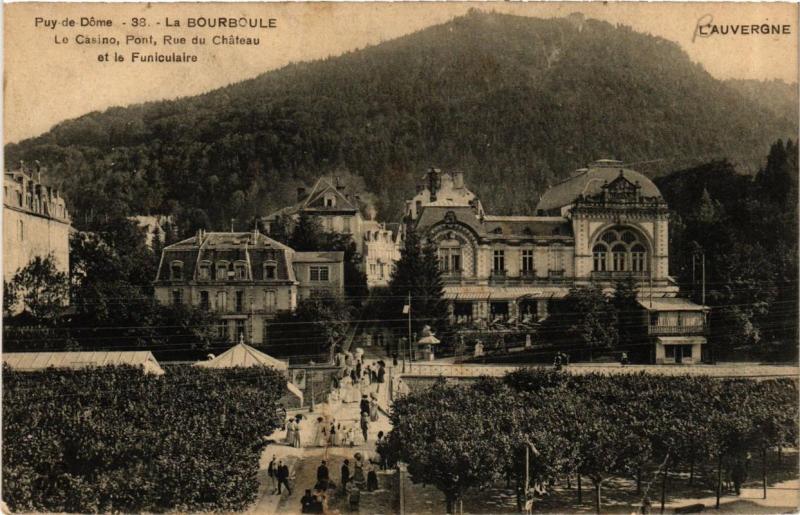 CPA La BOURBOULE Le Casino Pont Rue du Chateau (720836)