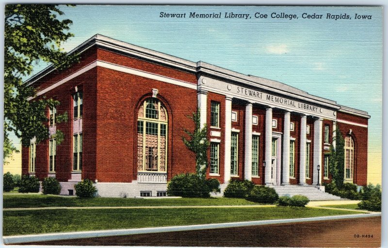 1940 Cedar Rapids IA Stewart Memorial Library Litho PC Historic Educational A287