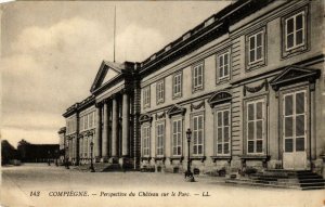 CPA Compiegne- Perspective du Chateau sur le Parc FRANCE (1009022)