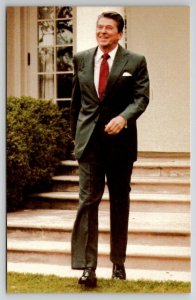American President Reagan  Postcard X30