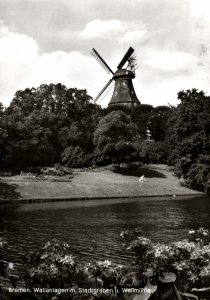 VINTAGE CONTINENTAL SIZE POSTCARD WINDMILL AND FIELD NEAR BREMEN GERMANY 1966