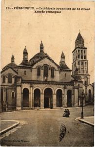 CPA PÉRIGUEUX-Cathédrale byzantine de St-Front-Entrée principale (232939)