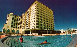 Vintage Postcard Marco Polo Resort Motel on the Ocean Miami Beach Florida Fla.