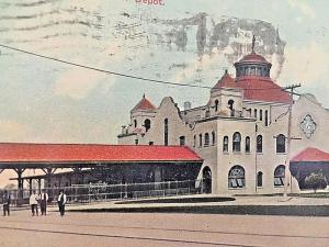 Postcard 1912 View of  I. & N. G. Railroad Depot in San Antoniao, TX.   W6