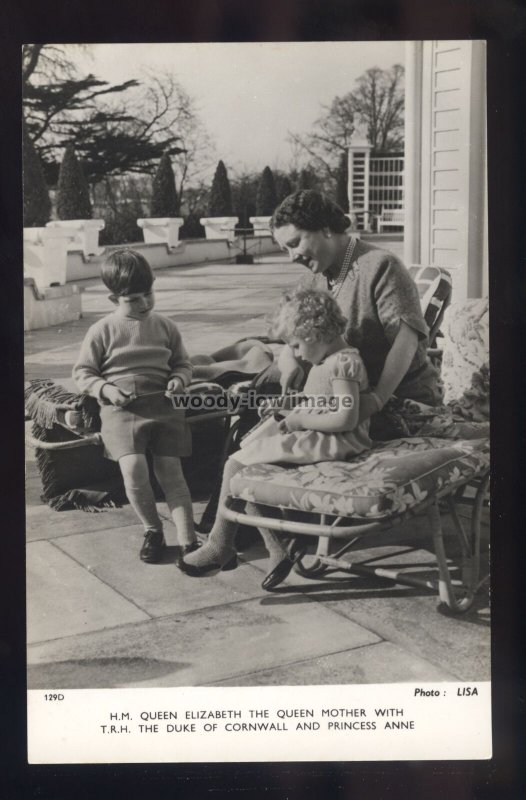 r3607 - Queen Mother, Prince Charles & Princess Anne in Garden - Tuck's postcard