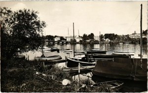 CPA Les Mureaux - Bords de Seine (103219)