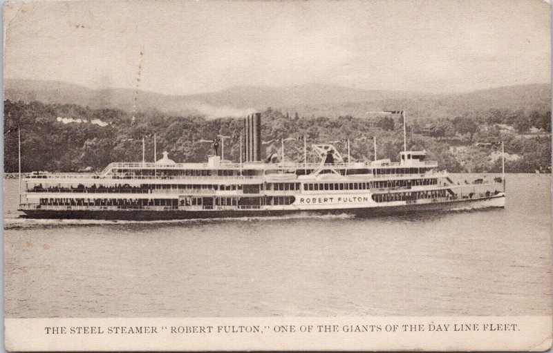 Steamer 'Robert Fulton' Ship Day Line Fleet Hudson River Postcard H35 *as is