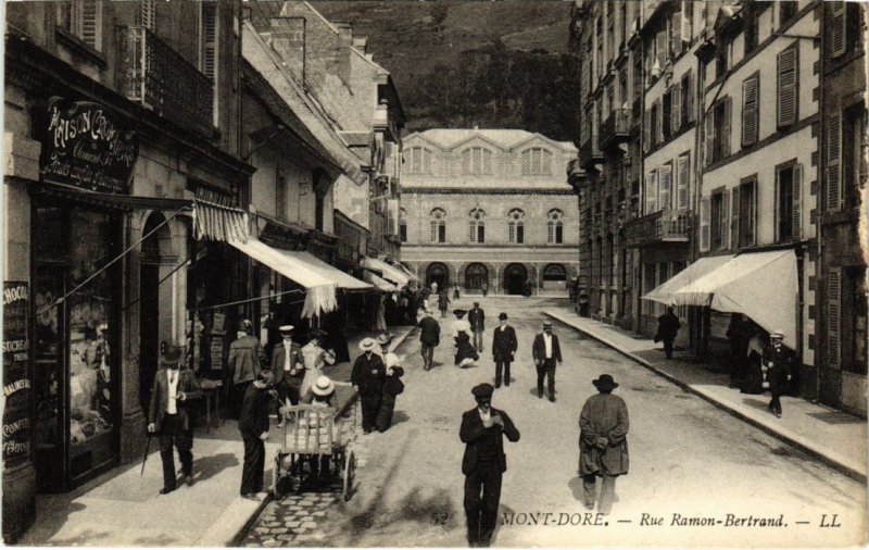 CPA LE MONT-DORE - Rue Ramon-BERTRAND (72584)