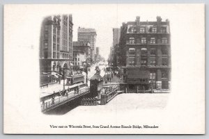 Milwaukee WI Wisconsin Street from Grand Ave Bascule Bridge Postcard E28