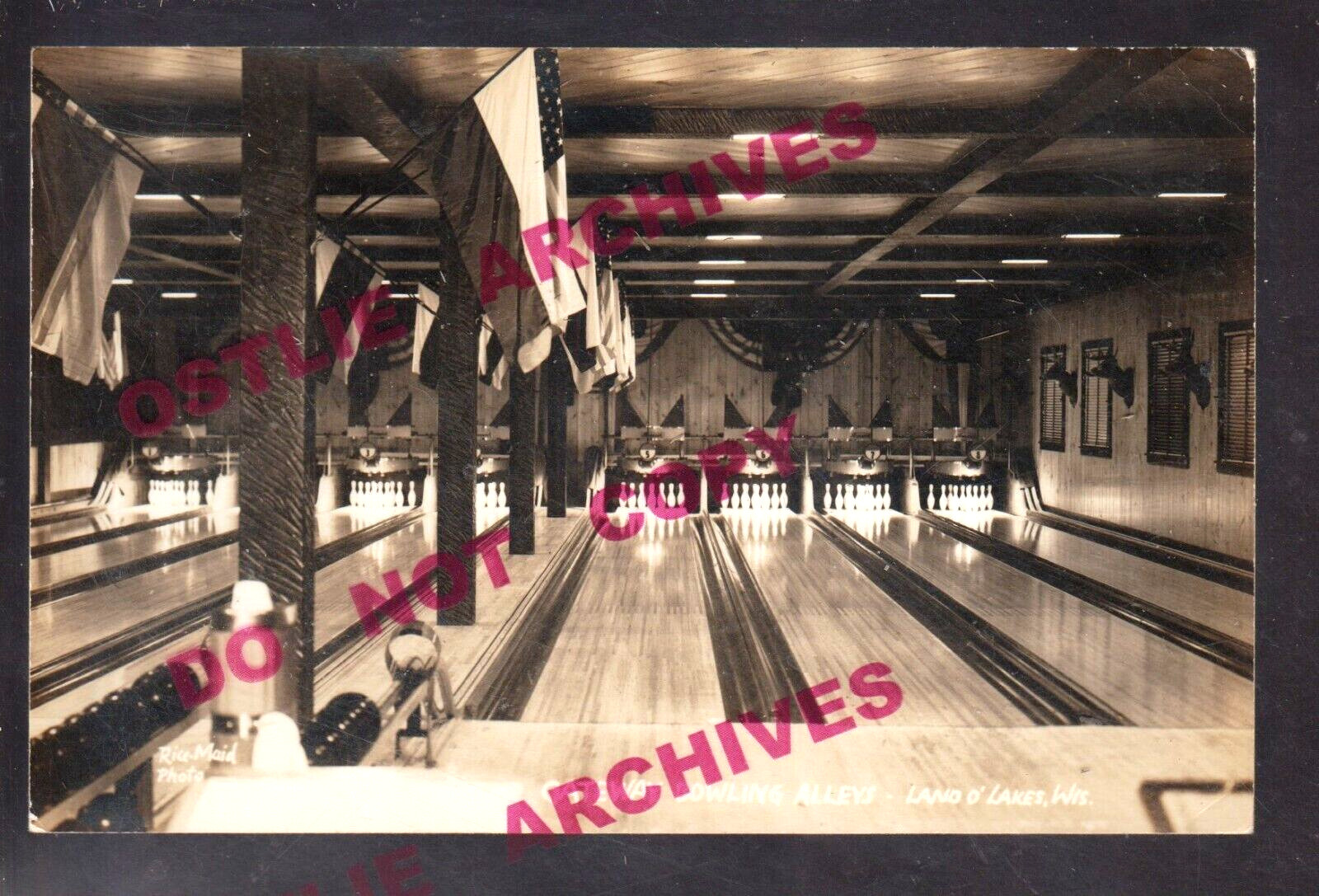 Land O'Lakes WISCONSIN RPPC c1920s INTERIOR BOWLING ALLEY Gateway PINS