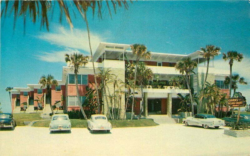 Autos Clark's Ocean Court Daytona Beach Florida Postcard US Color Print 8326