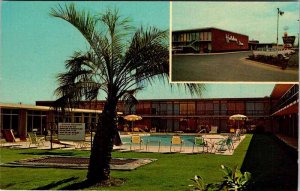 Postcard SWIMMING POOL SCENE Columbus Georgia GA AL5472