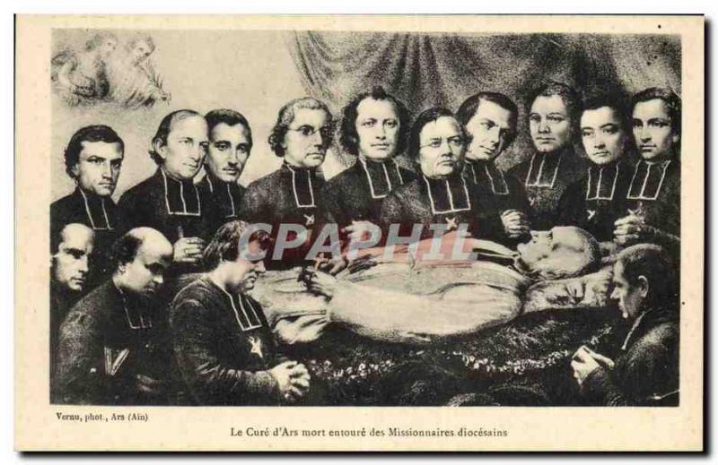 Old Postcard The cure for death & # 39Arc surrounds diocesan missionaries