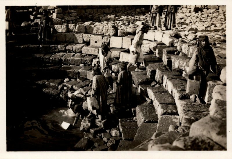 Palestine Israel  Old Well and Modern Jars Vintage RPPC B.14