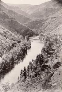 BF13929 prades les rives du tarn  gorges du tarn france   front/back image