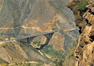 MIN0138 venezuela highway caracas la guaria bridges mountain aerial view