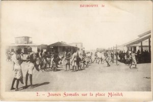 PC DJIBOUTI PLACE MENILEK JEUNES SOMALIS DJIBOUTI SOMALIA (A23743)