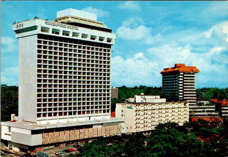 Singapore  SINGAPORE HILTON HOTEL Tanglin Area  4X6 Vintage Chrome Postcard