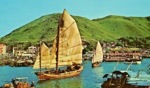 Postcard Floating Restaurant & Fishing Vessels, Aberdeen Harbour, Hong Kong, T8